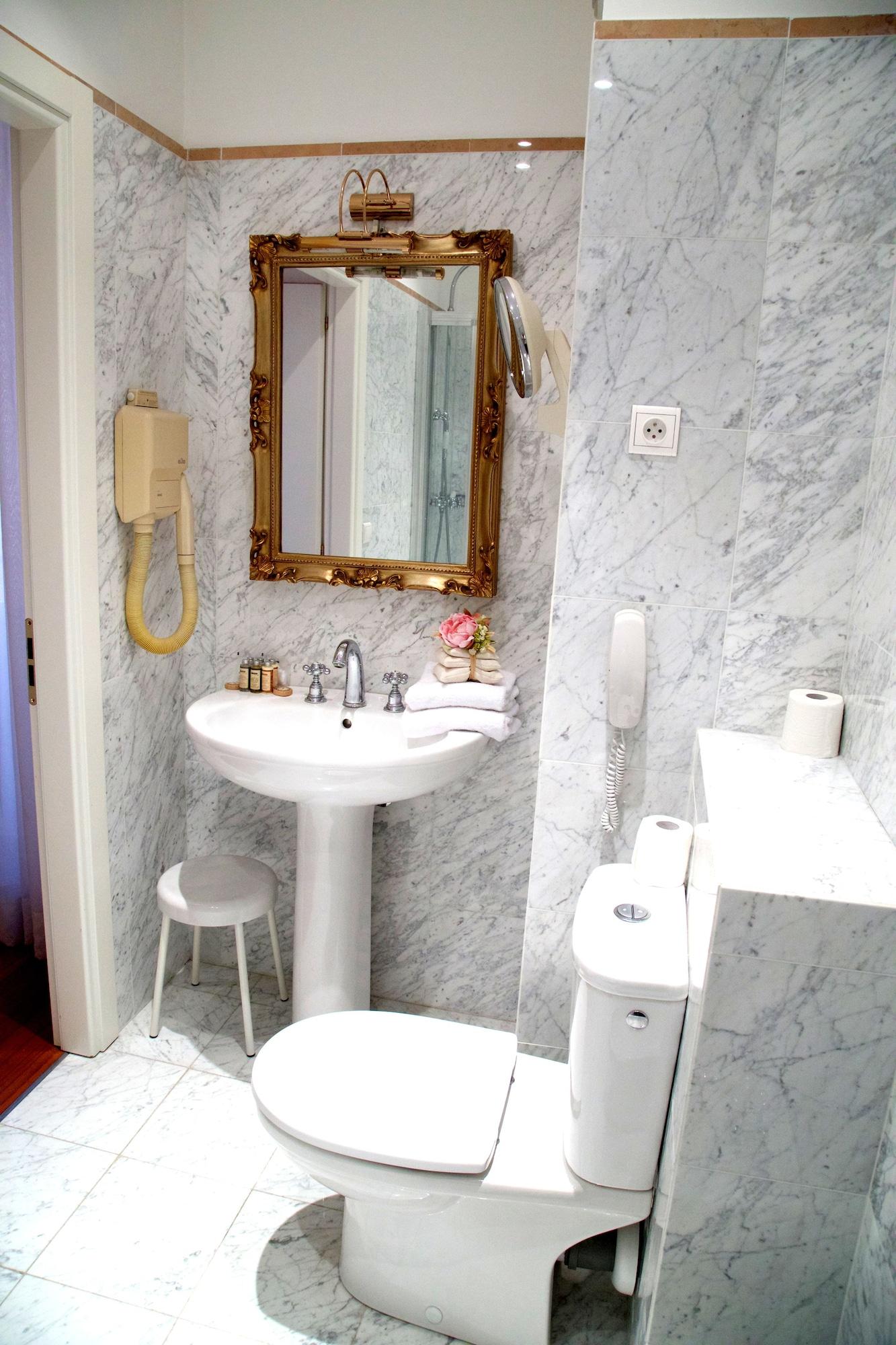 Hotel Grand Des Ambassadeurs 4*